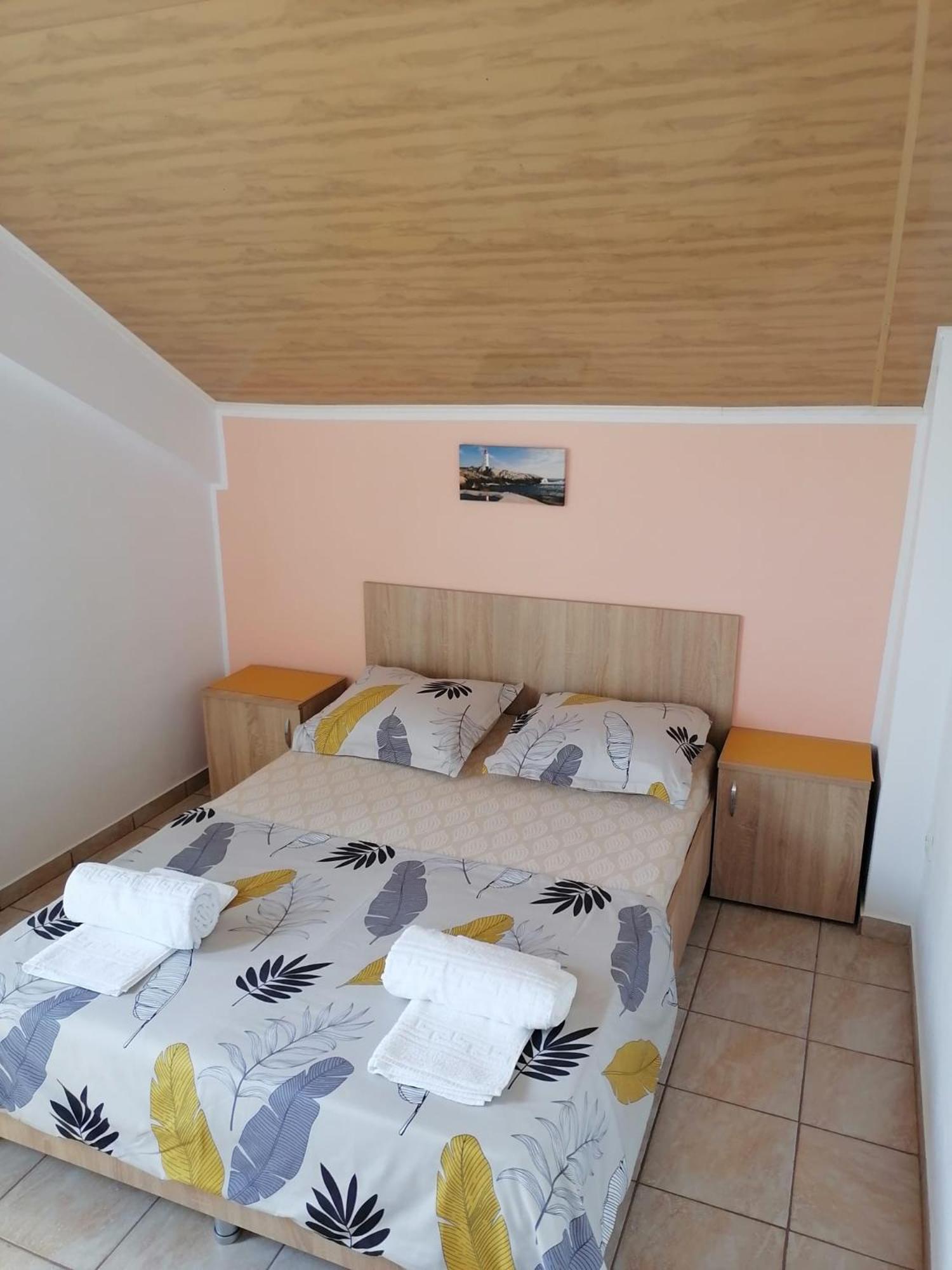 Bcm Family House Hotel Două Mai Buitenkant foto