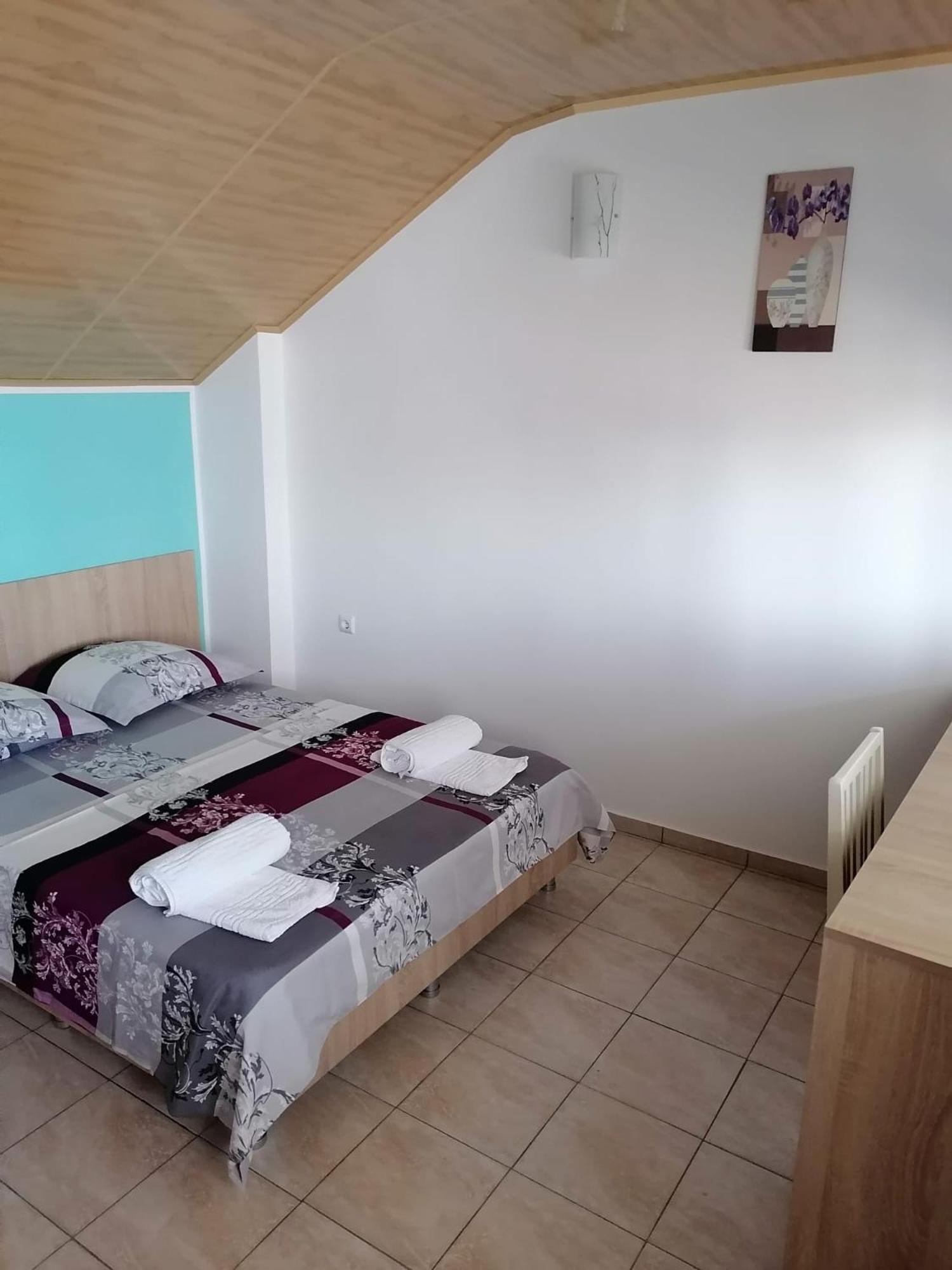 Bcm Family House Hotel Două Mai Buitenkant foto